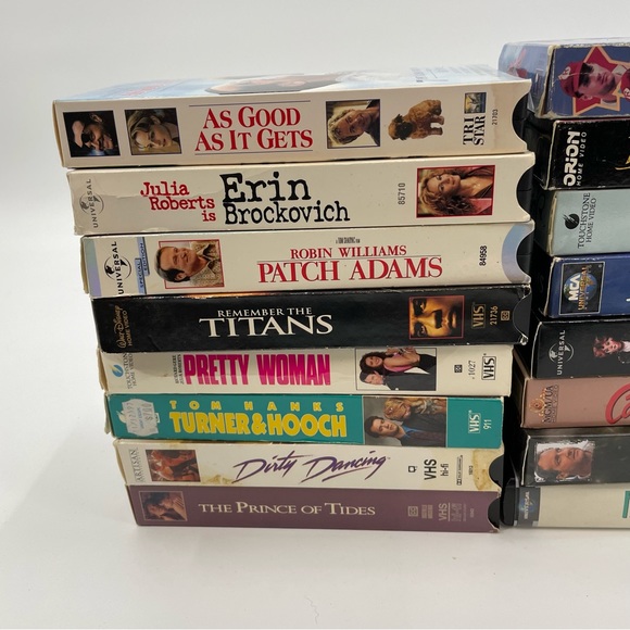 Bundle of 19 Romantic Comdey/Drama Vintage VHS Movies Julia Roberts Splash - Picture 3 of 3